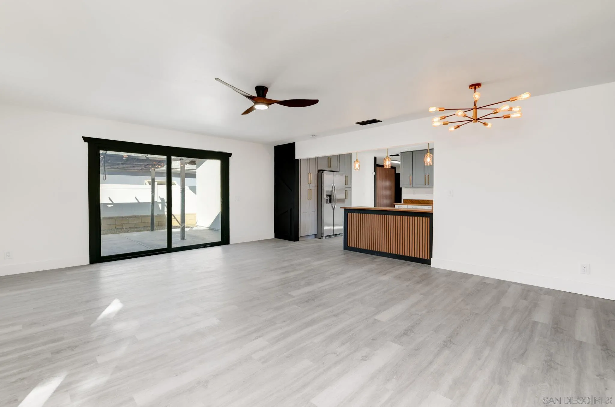 https://cdn.realtyfeed.com/cdn/127/260001781/4324781f312e5db1b6c55be2c43e9a5f.webp