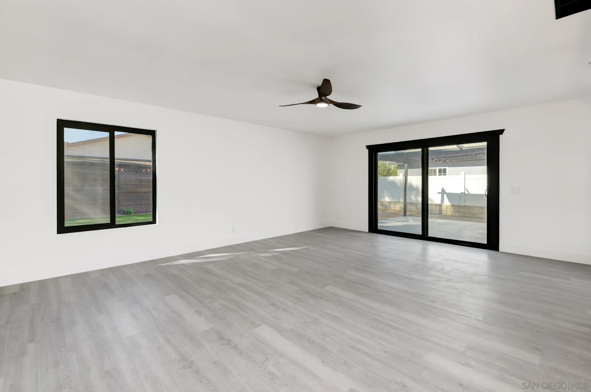 https://cdn.realtyfeed.com/cdn/127/260001781/8994925d577b0249538e357e74c037d5.webp