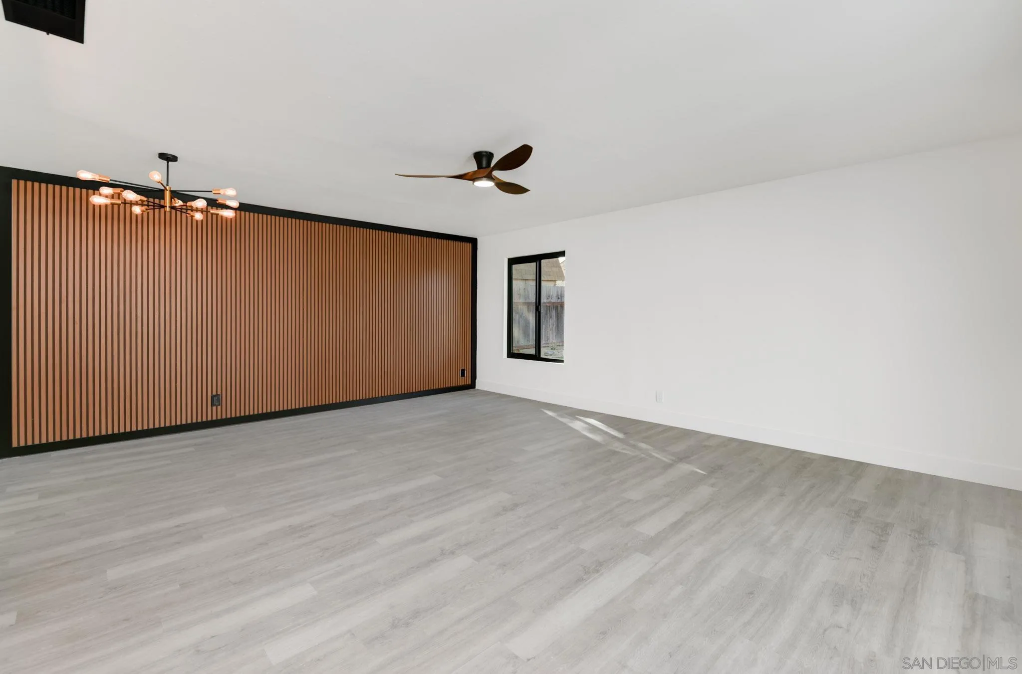 https://cdn.realtyfeed.com/cdn/127/260001781/d39d4962df8e84571a07614d42d7dd60.webp