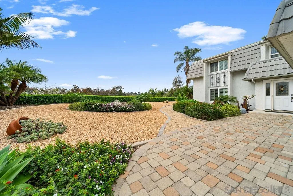 https://cdn.realtyfeed.com/cdn/127/260001783/62730493fc80558d4b78cf6b8a96dfc0.webp