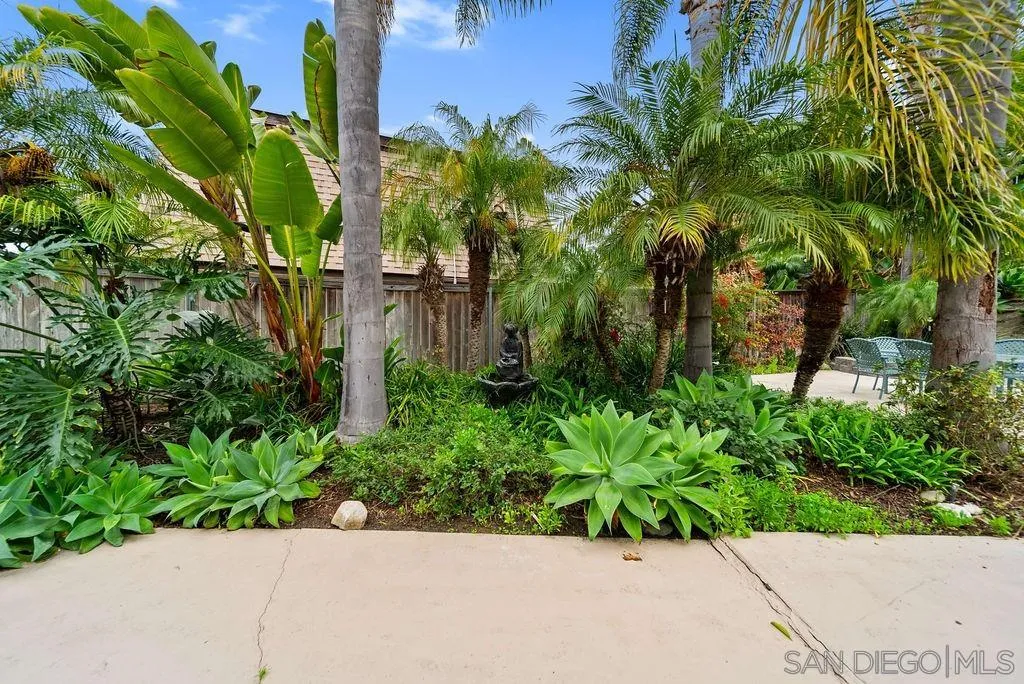 https://cdn.realtyfeed.com/cdn/127/260001783/6cb479f6d7e91e44c45cd2124667a7c9.webp