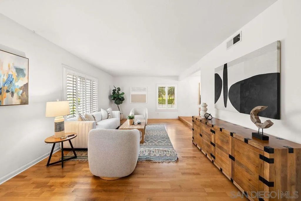 https://cdn.realtyfeed.com/cdn/127/260001783/c583667a6e5c4f99374aa2ef0f7c4f96.webp
