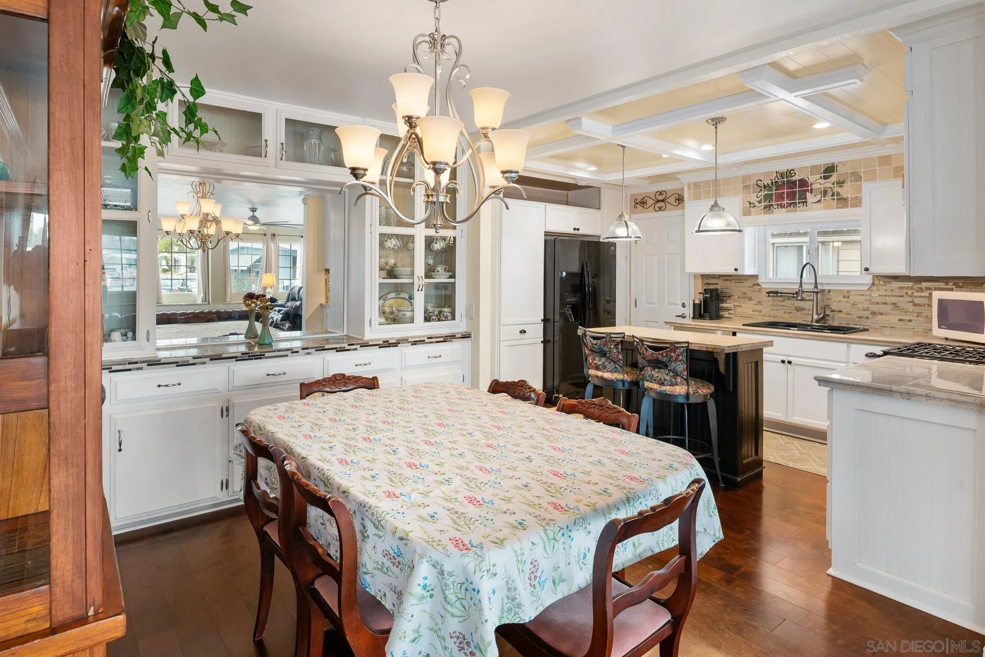 https://cdn.realtyfeed.com/cdn/127/260001784/929c8bdddc50a0c519753851c219105e.webp