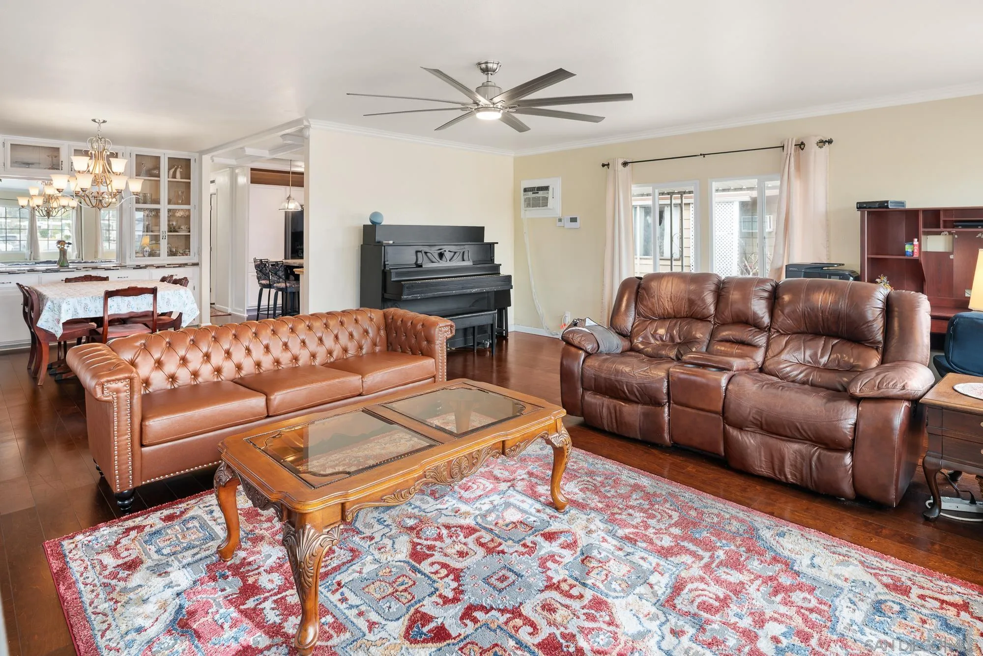 https://cdn.realtyfeed.com/cdn/127/260001784/c7079358f66e7b35311570860316a443.webp