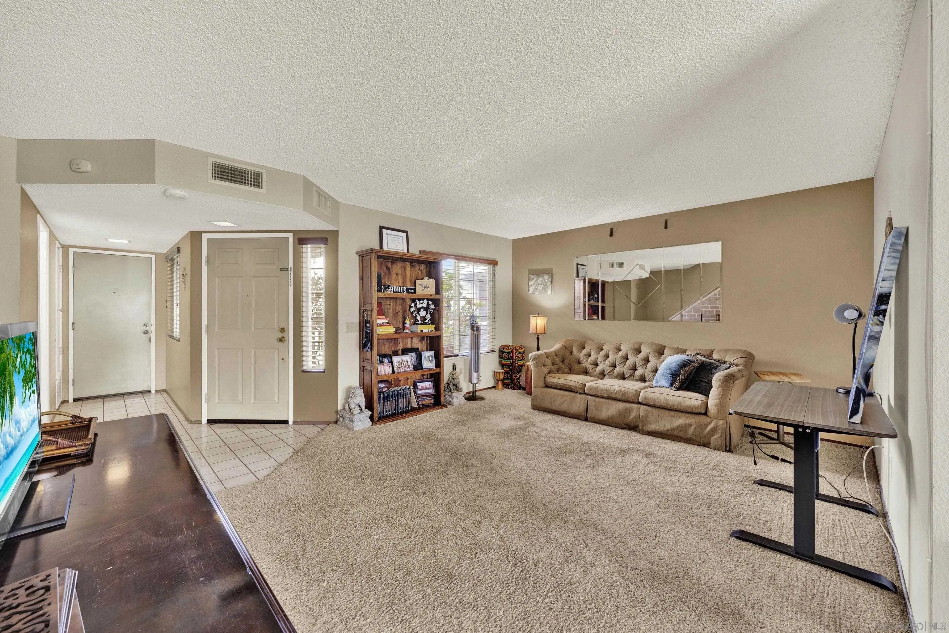 https://cdn.realtyfeed.com/cdn/127/260001789/ffb0152537753fe56101995867267931.webp