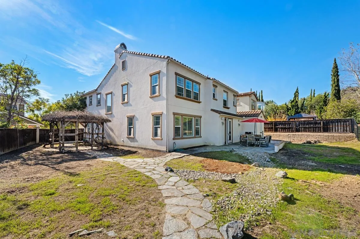 https://cdn.realtyfeed.com/cdn/127/260001791/6da7d16324ddad12fa31e4ad9c974ab9.webp