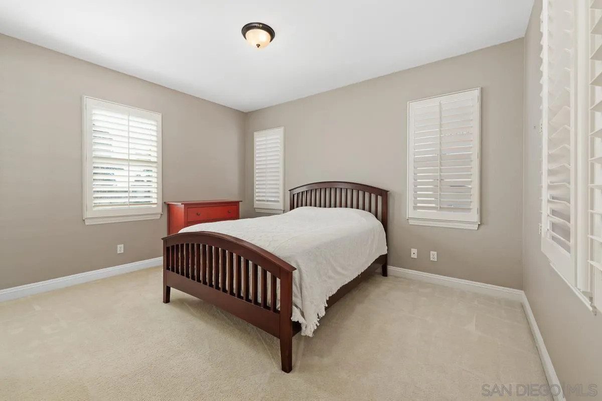 https://cdn.realtyfeed.com/cdn/127/260001791/a59f0f8b9770da94f20c69090d773eff.webp