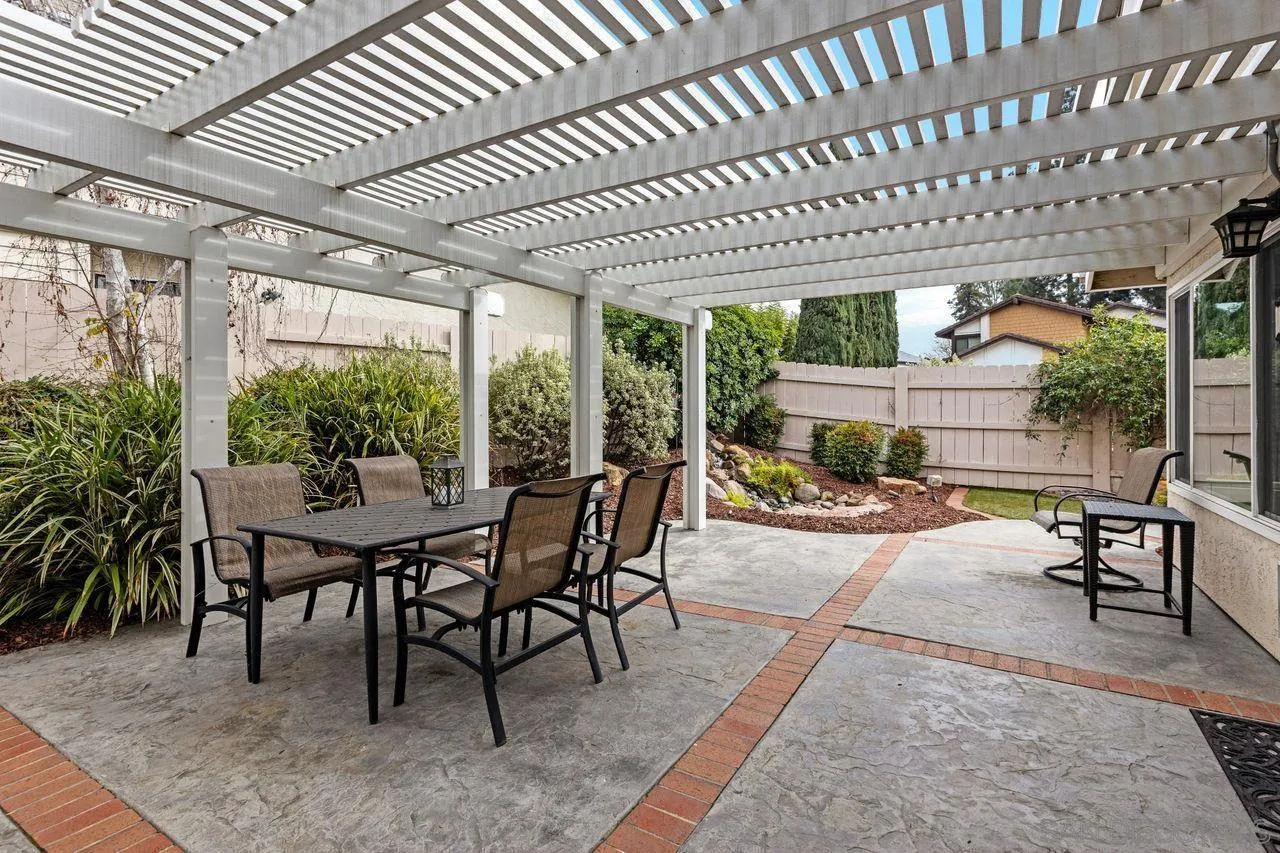 https://cdn.realtyfeed.com/cdn/127/260001793/0b6b6b2e6c860d9ab854dbb70a92ab84.webp