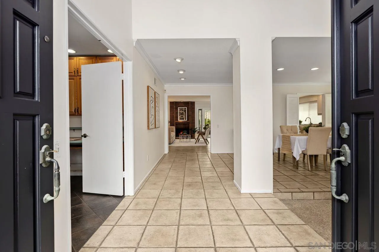 https://cdn.realtyfeed.com/cdn/127/260001793/7fcca59e98499c3ea6d14b166d454862.webp