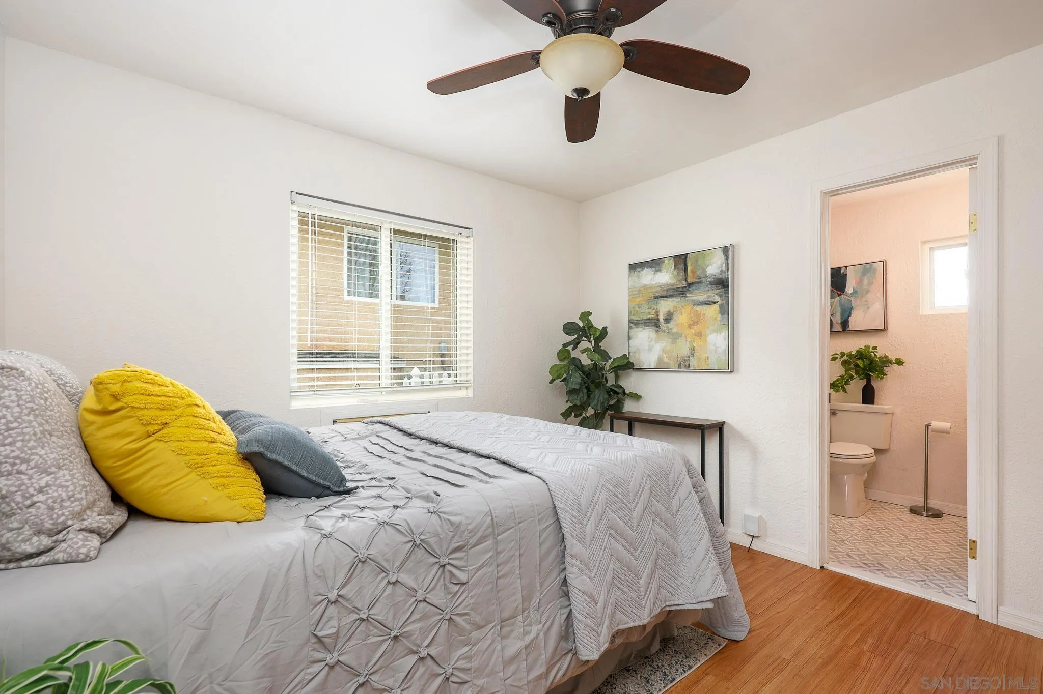 https://cdn.realtyfeed.com/cdn/127/260001794/003f90008f785fdf8f267a4a1df4b061.webp