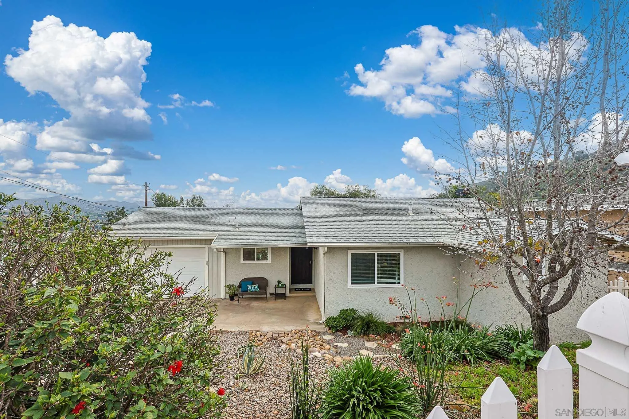 https://cdn.realtyfeed.com/cdn/127/260001794/420a471a6077359d6cc56159dd8f5417.webp
