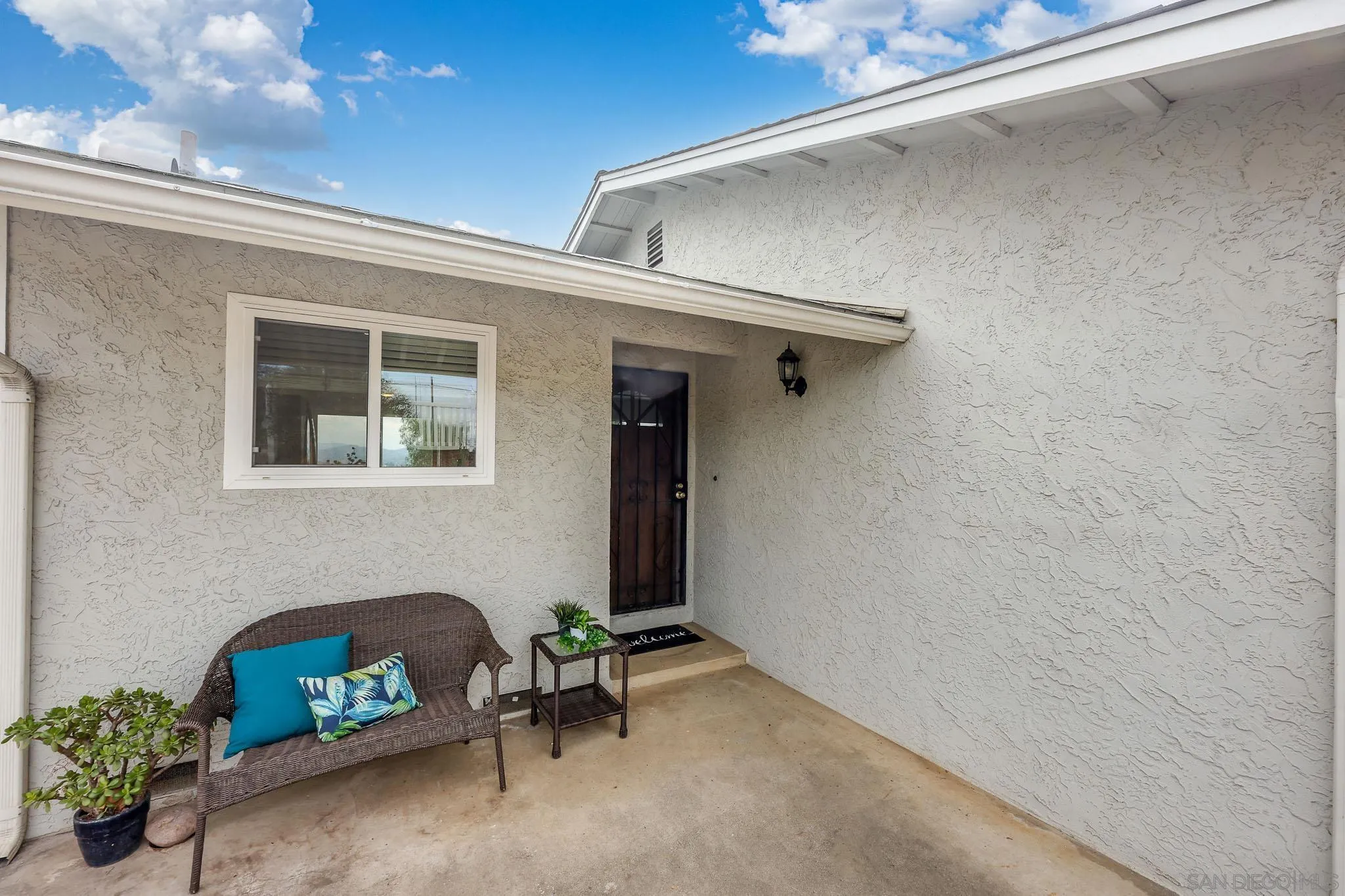 https://cdn.realtyfeed.com/cdn/127/260001794/5b6adc7553be4e4f9db9168776825c90.webp