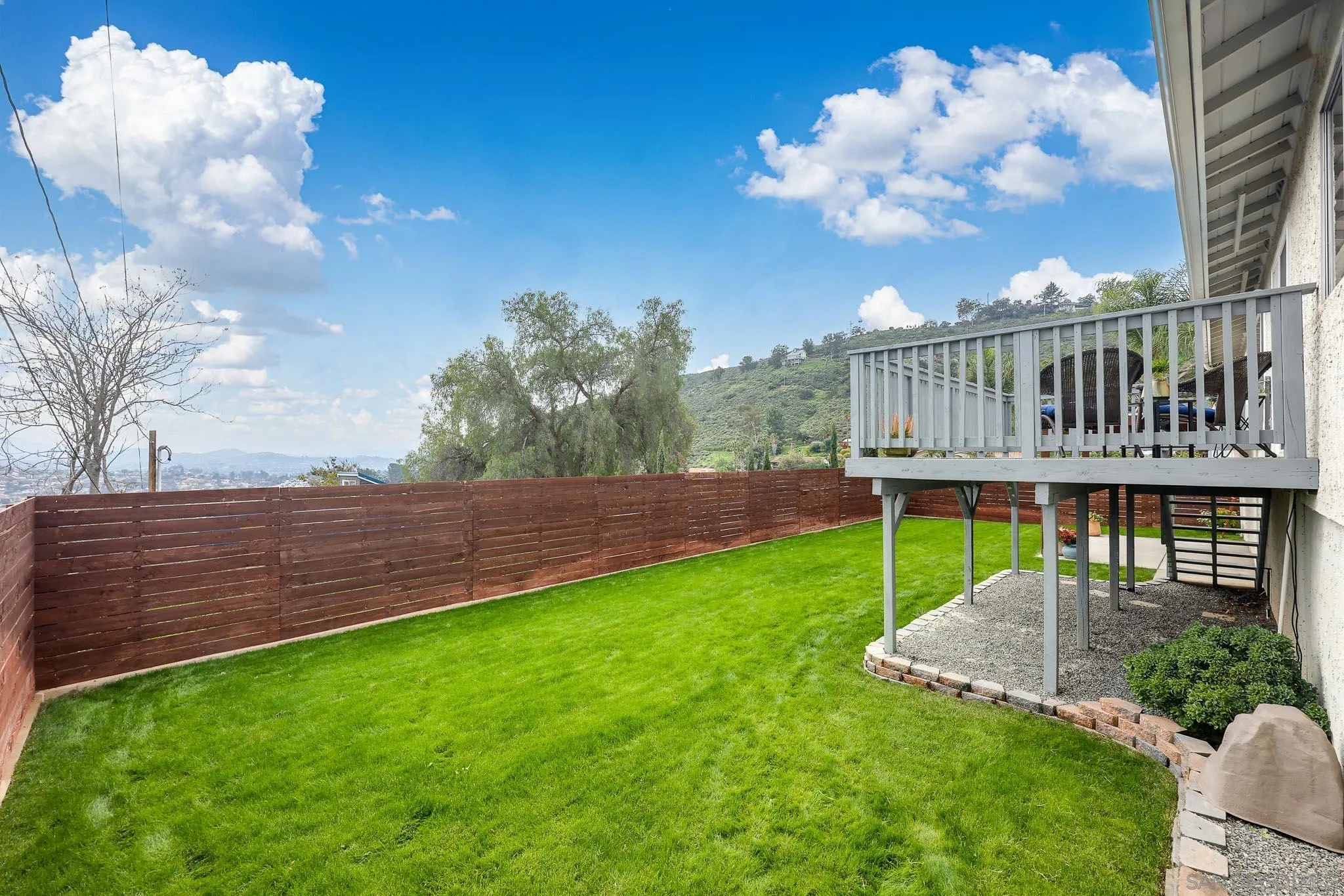 https://cdn.realtyfeed.com/cdn/127/260001794/7615167d8e5a7a84d830a36f51df4e81.webp