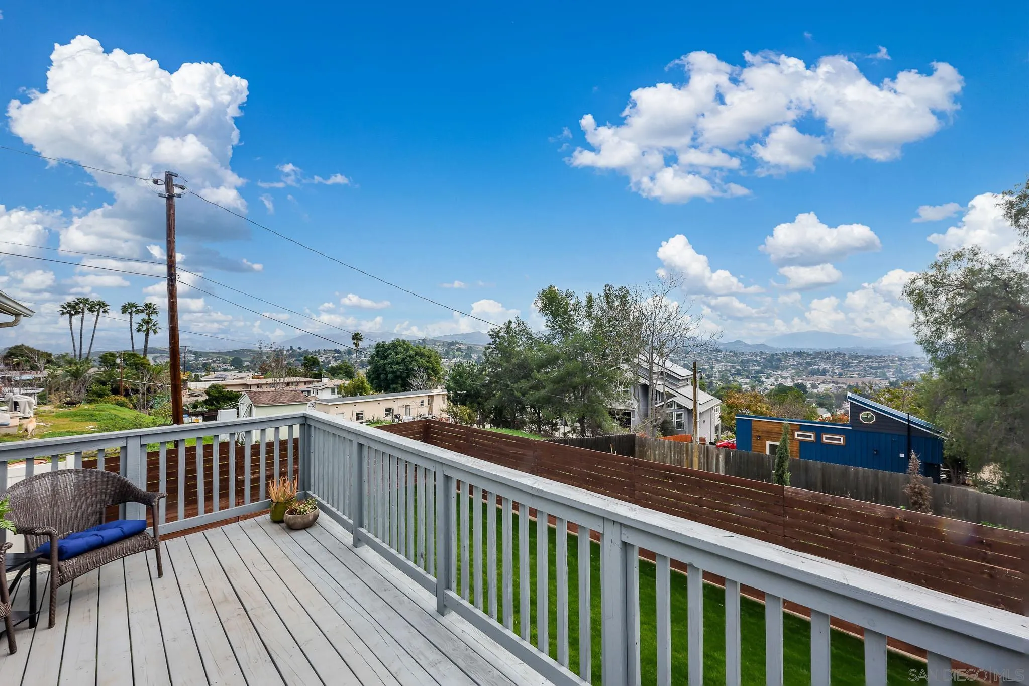 https://cdn.realtyfeed.com/cdn/127/260001794/7cdd8723c32d2406aa8385b8736999c8.webp