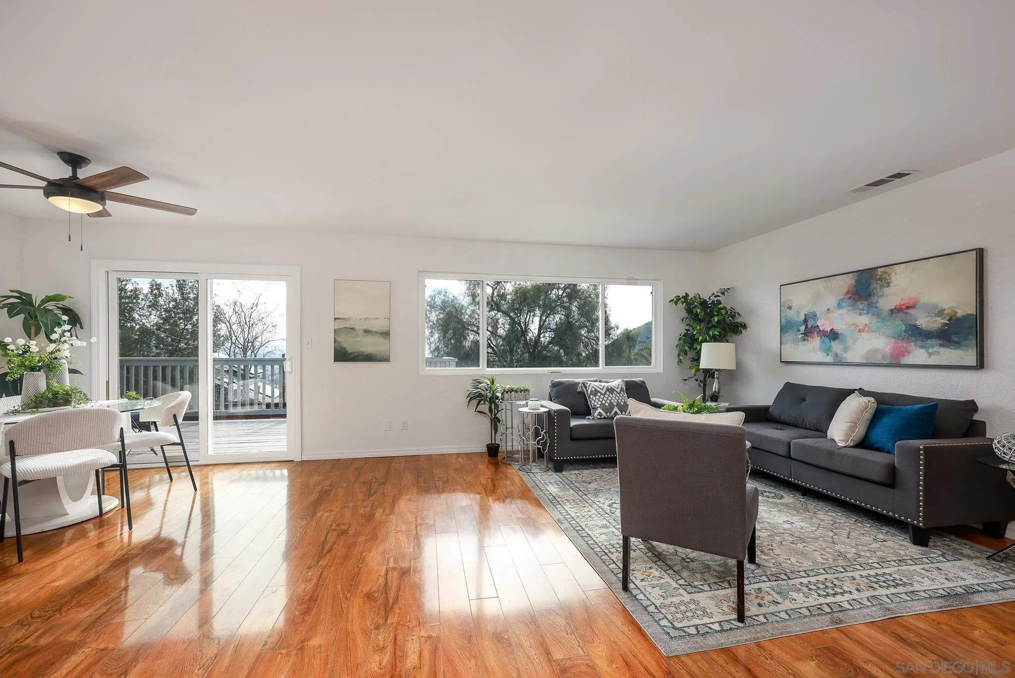 https://cdn.realtyfeed.com/cdn/127/260001794/d6f9691cc4a8874d38f46247af904192.webp