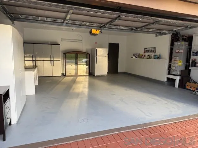 https://cdn.realtyfeed.com/cdn/127/260001795/41ac60a614b358600add63859a474d07.webp