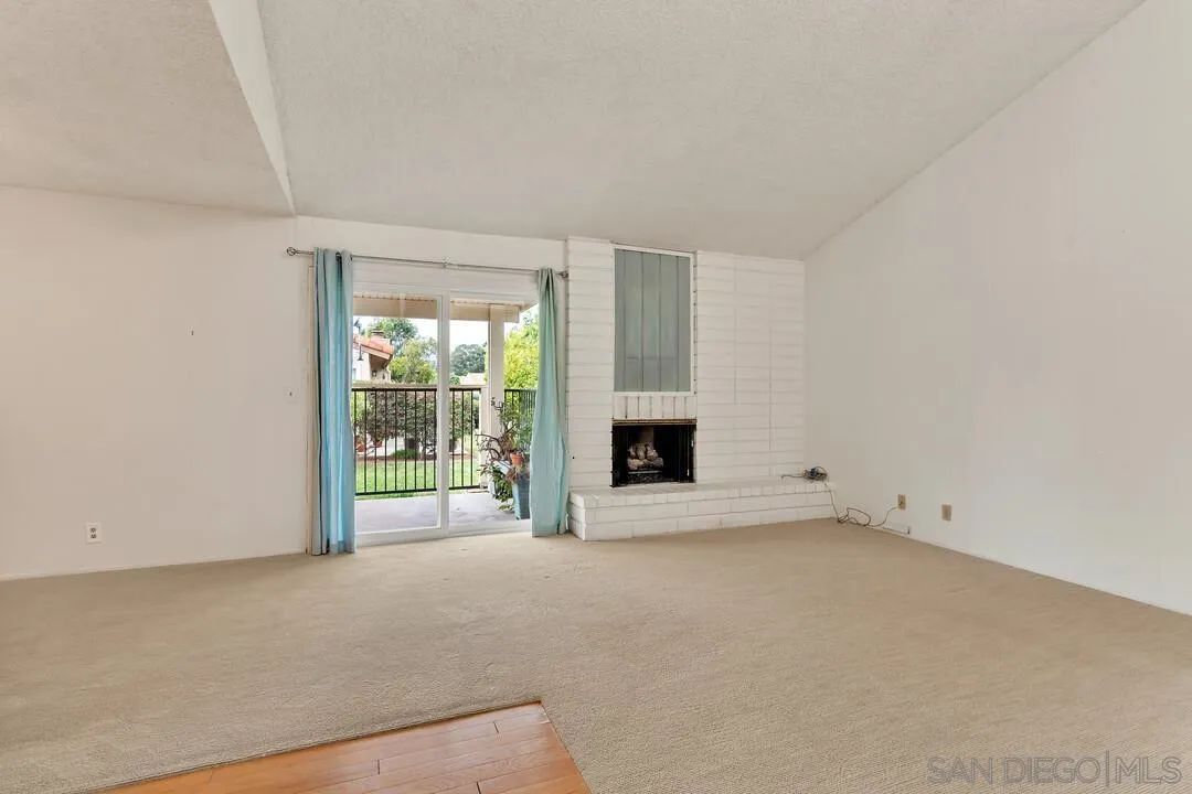 https://cdn.realtyfeed.com/cdn/127/260001797/0827ae605d80f11eaa05920d23f225c7.webp