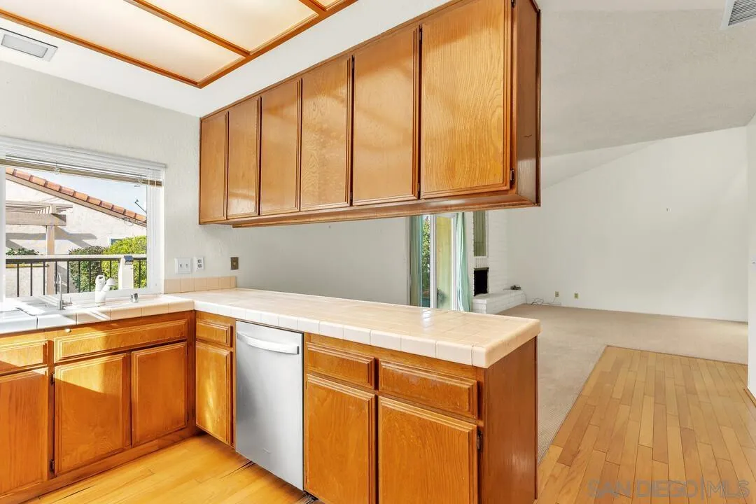 https://cdn.realtyfeed.com/cdn/127/260001797/405a28370e3dd77e94454c90964b4398.webp