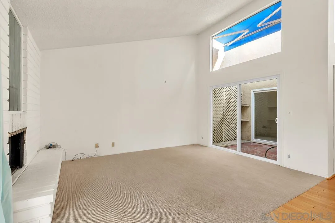 https://cdn.realtyfeed.com/cdn/127/260001797/500a685ff33140b0789cdf8842a5c40b.webp