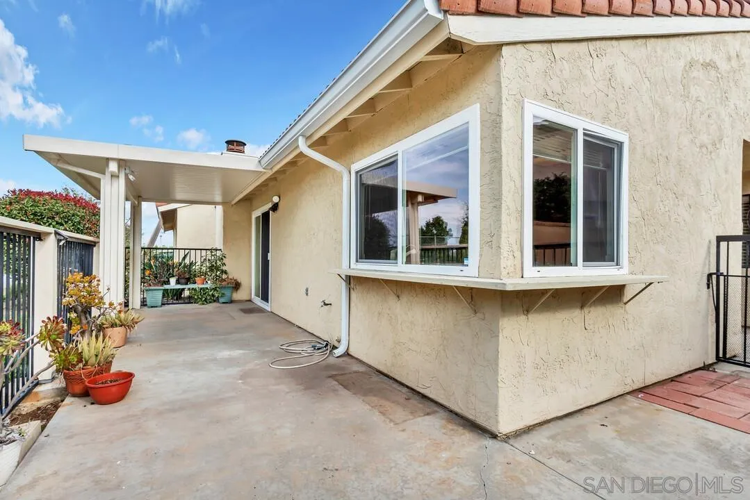 https://cdn.realtyfeed.com/cdn/127/260001797/af538602a7bc24158c852bc5a5d47c27.webp