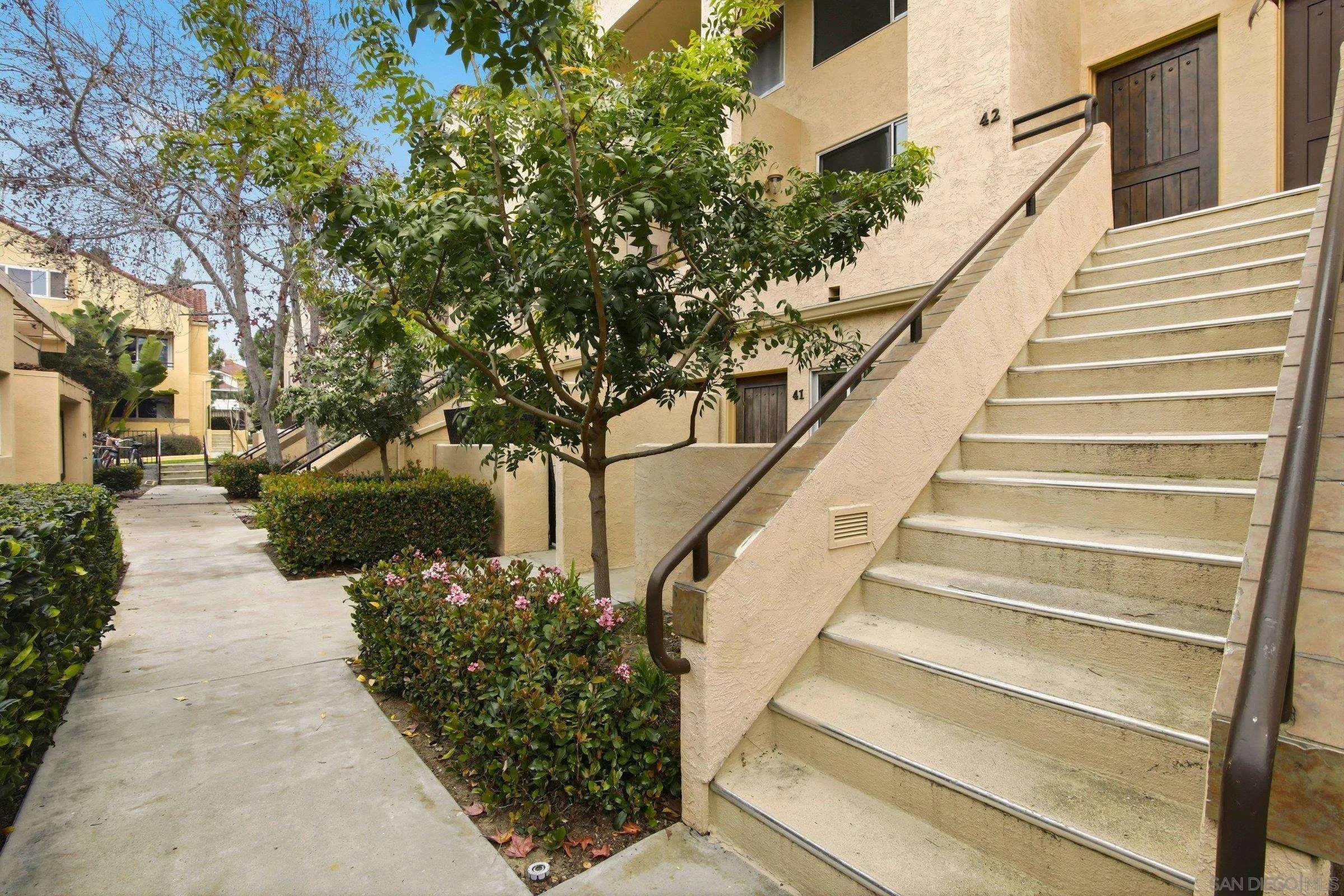 https://cdn.realtyfeed.com/cdn/127/260001799/ab164c3059442ae6bb10654172cbb74e.webp
