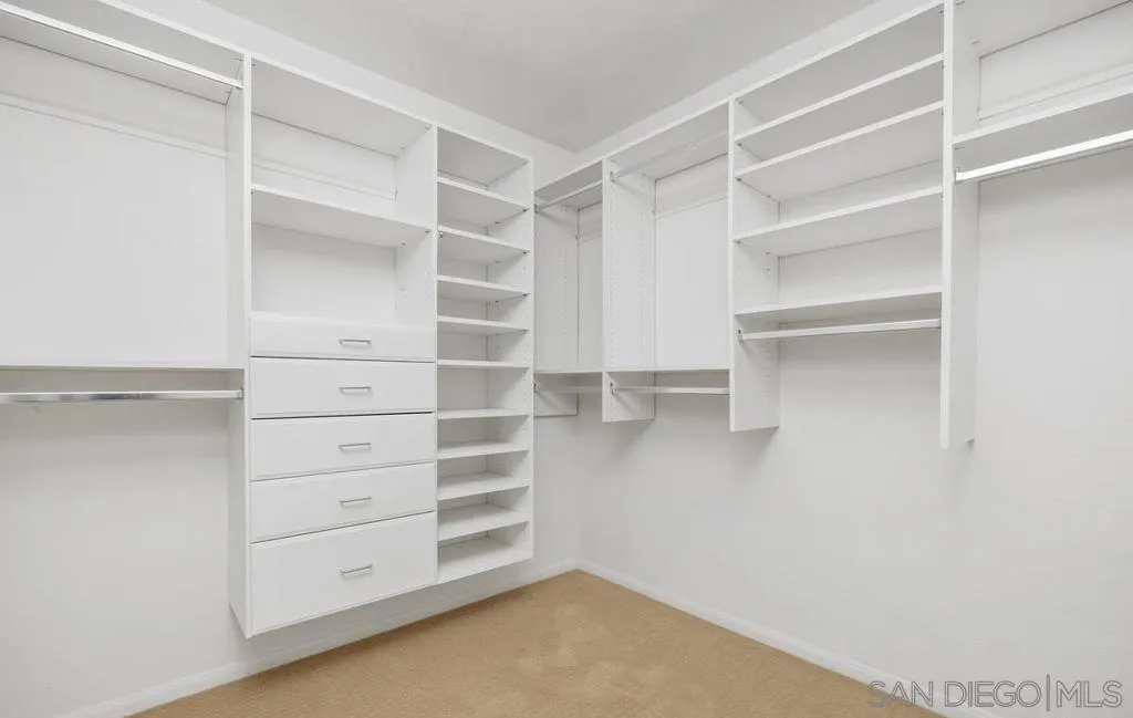 https://cdn.realtyfeed.com/cdn/127/2600018/37744ef5d10c24761b3971a1e1263d6e.webp