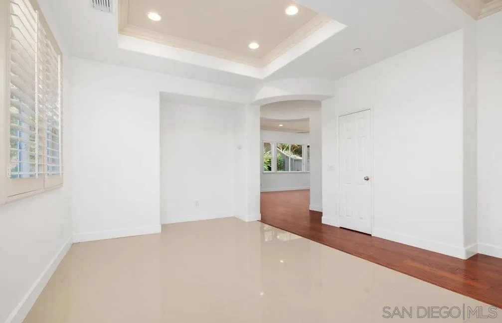 https://cdn.realtyfeed.com/cdn/127/2600018/ae58fb184cde7967998bd29c79cb4d73.webp