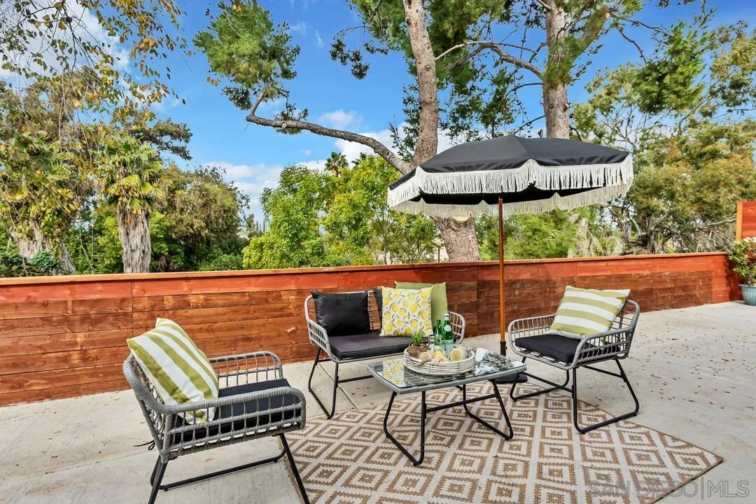 https://cdn.realtyfeed.com/cdn/127/260001800/842b0befb576d48f762e93926a8f5686.webp