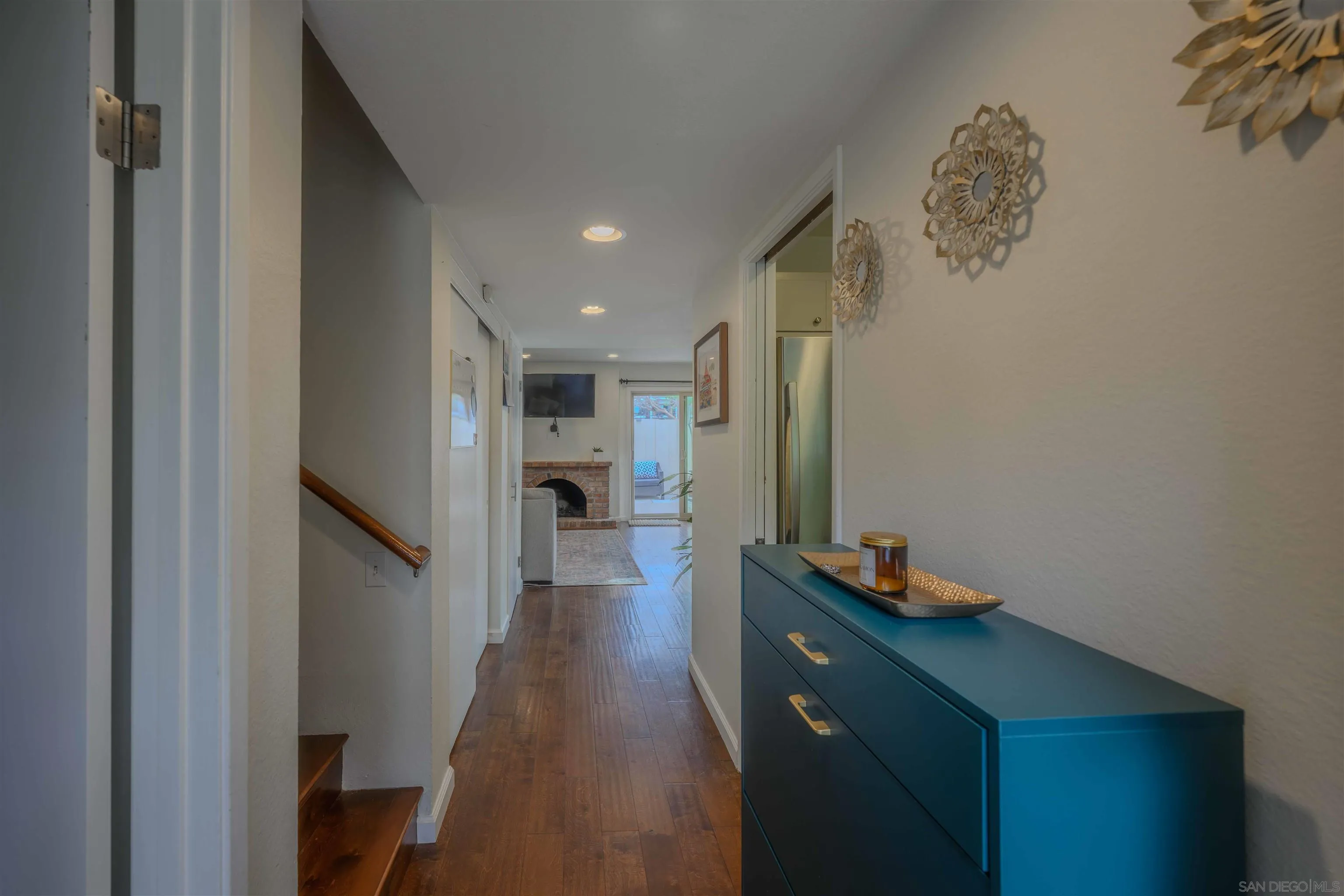 Photo #2: 260001804 Listing: Photo #2