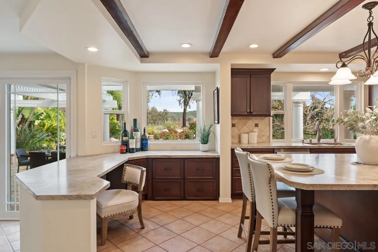 https://cdn.realtyfeed.com/cdn/127/260001805/0e5b4ea874f9405eba9a3781c3580963.webp