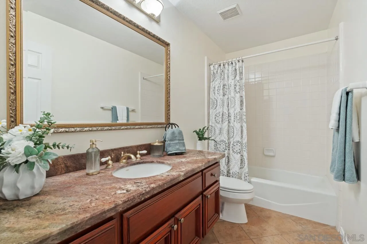 https://cdn.realtyfeed.com/cdn/127/260001805/1630a4c638f8f011f4d212ade500671d.webp