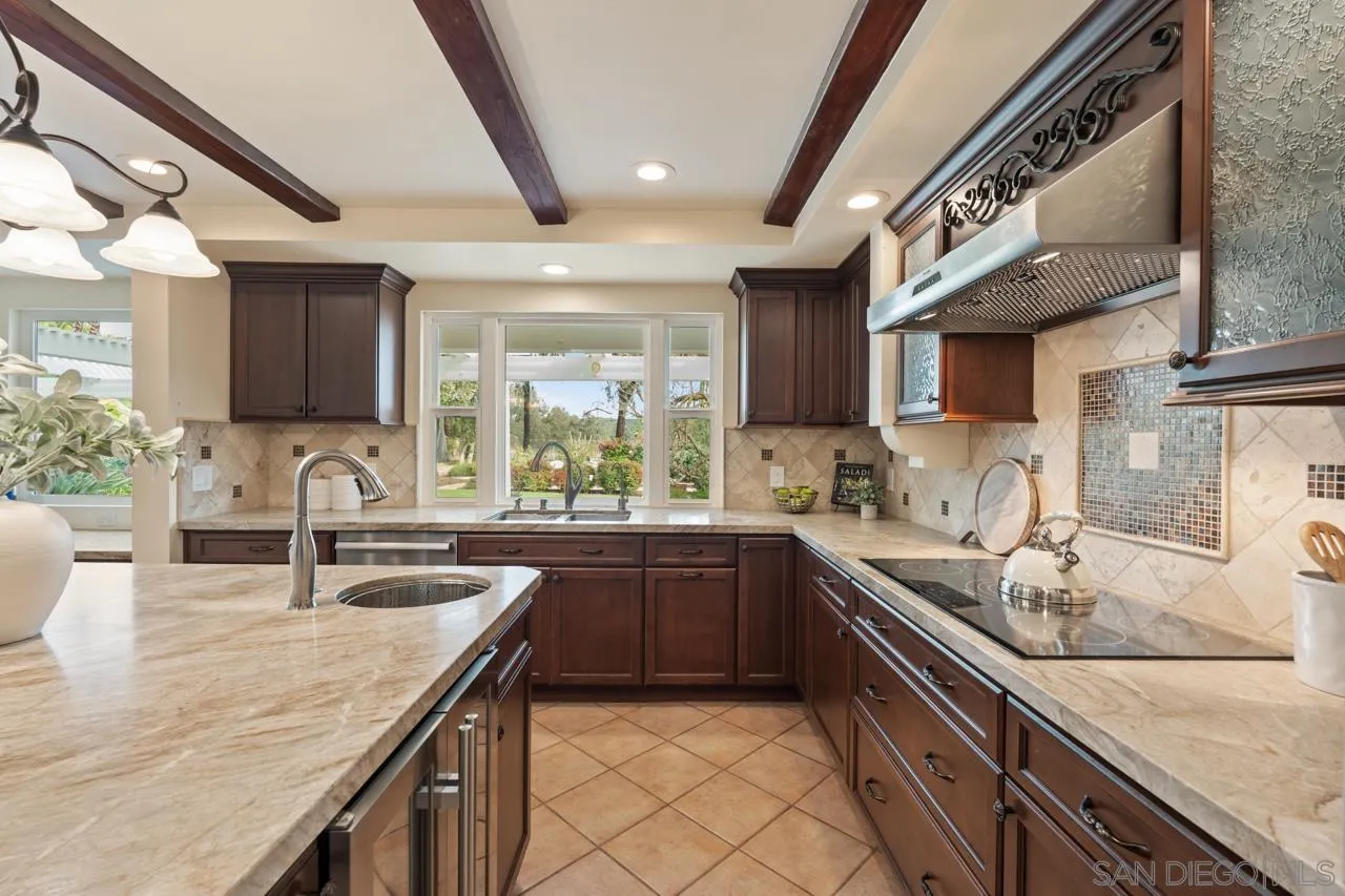 https://cdn.realtyfeed.com/cdn/127/260001805/c0173bc414393b04f2637b920dcdac46.webp