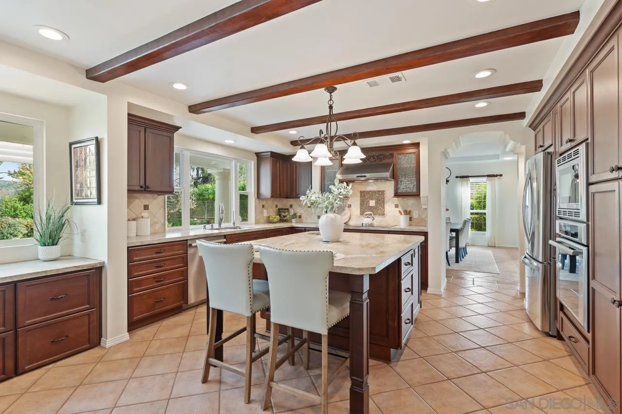 https://cdn.realtyfeed.com/cdn/127/260001805/e24d4a86ee73b9d93199d6bd7c07af39.webp