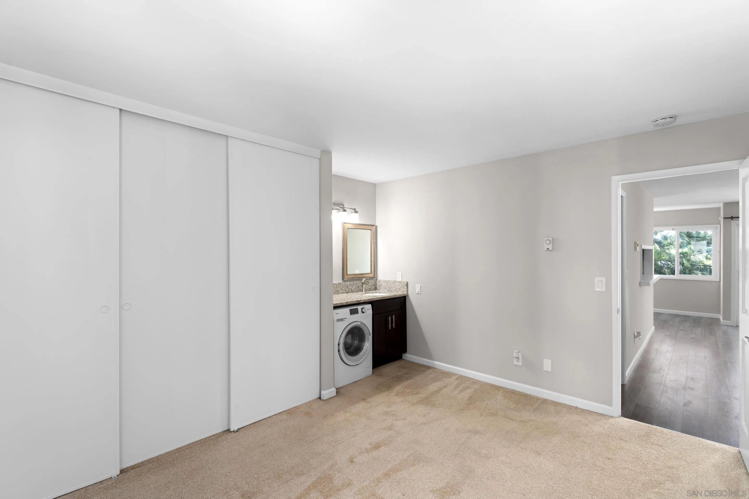 https://cdn.realtyfeed.com/cdn/127/260001808/286f72f1c1c21e46da3acf0a6c5baadb.webp
