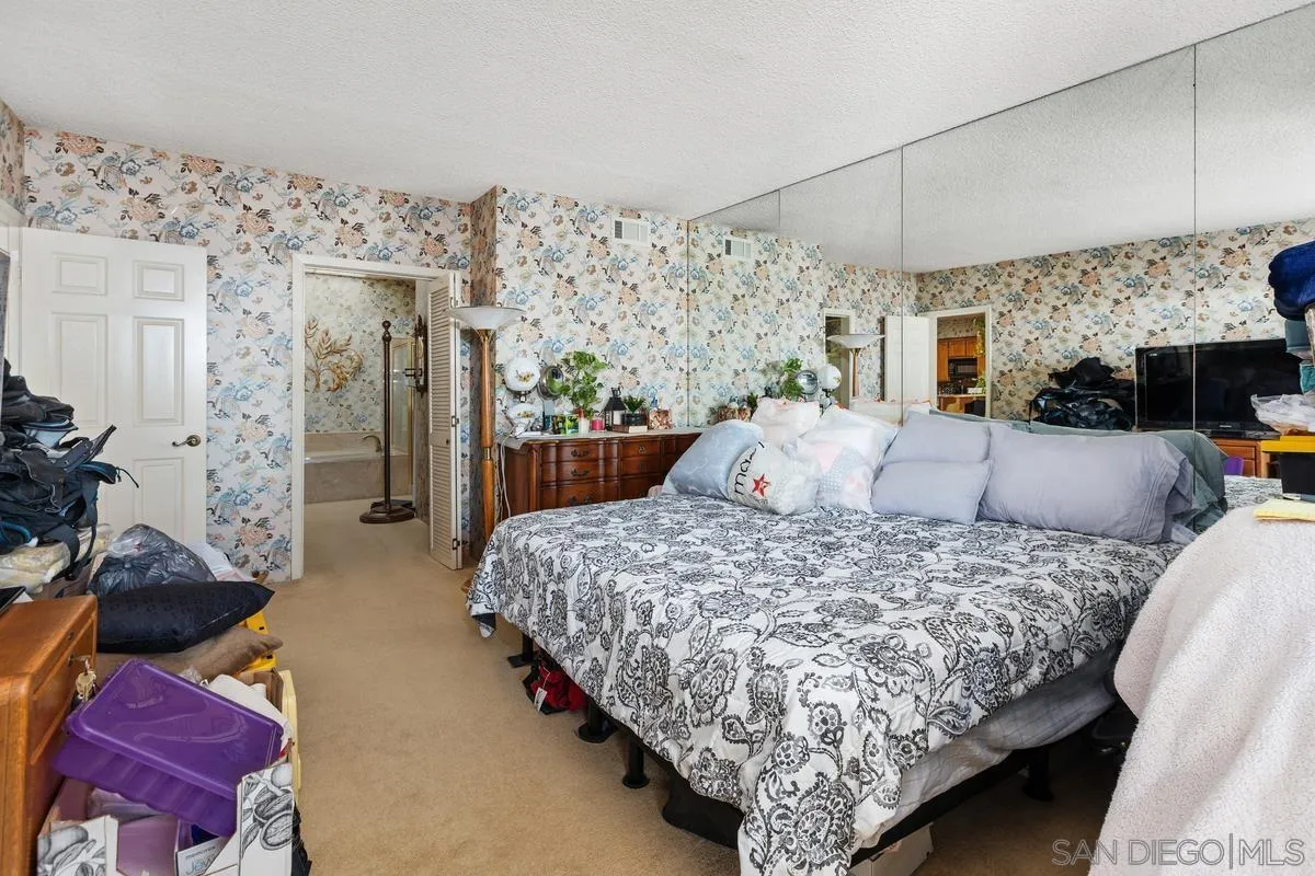 https://cdn.realtyfeed.com/cdn/127/260001810/42f7c8d6121d9b3d9fdab5c1b1e74e61.webp