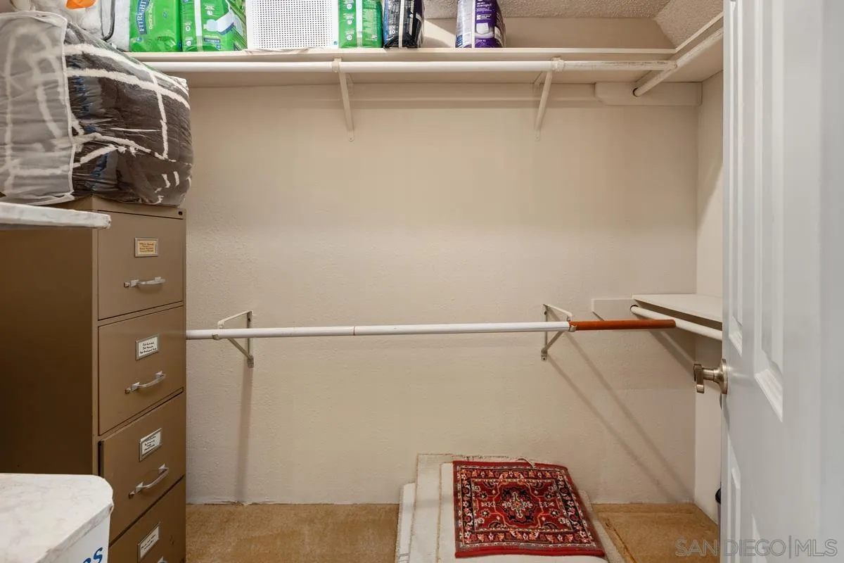 https://cdn.realtyfeed.com/cdn/127/260001810/69e39fc3dba83616df1414250f54be3b.webp