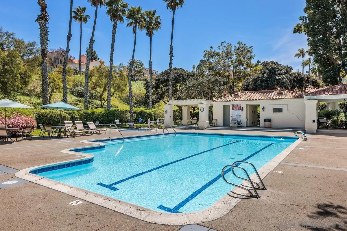 https://cdn.realtyfeed.com/cdn/127/260001813/e254c354a2204de55d7198a7e7eeed23.webp