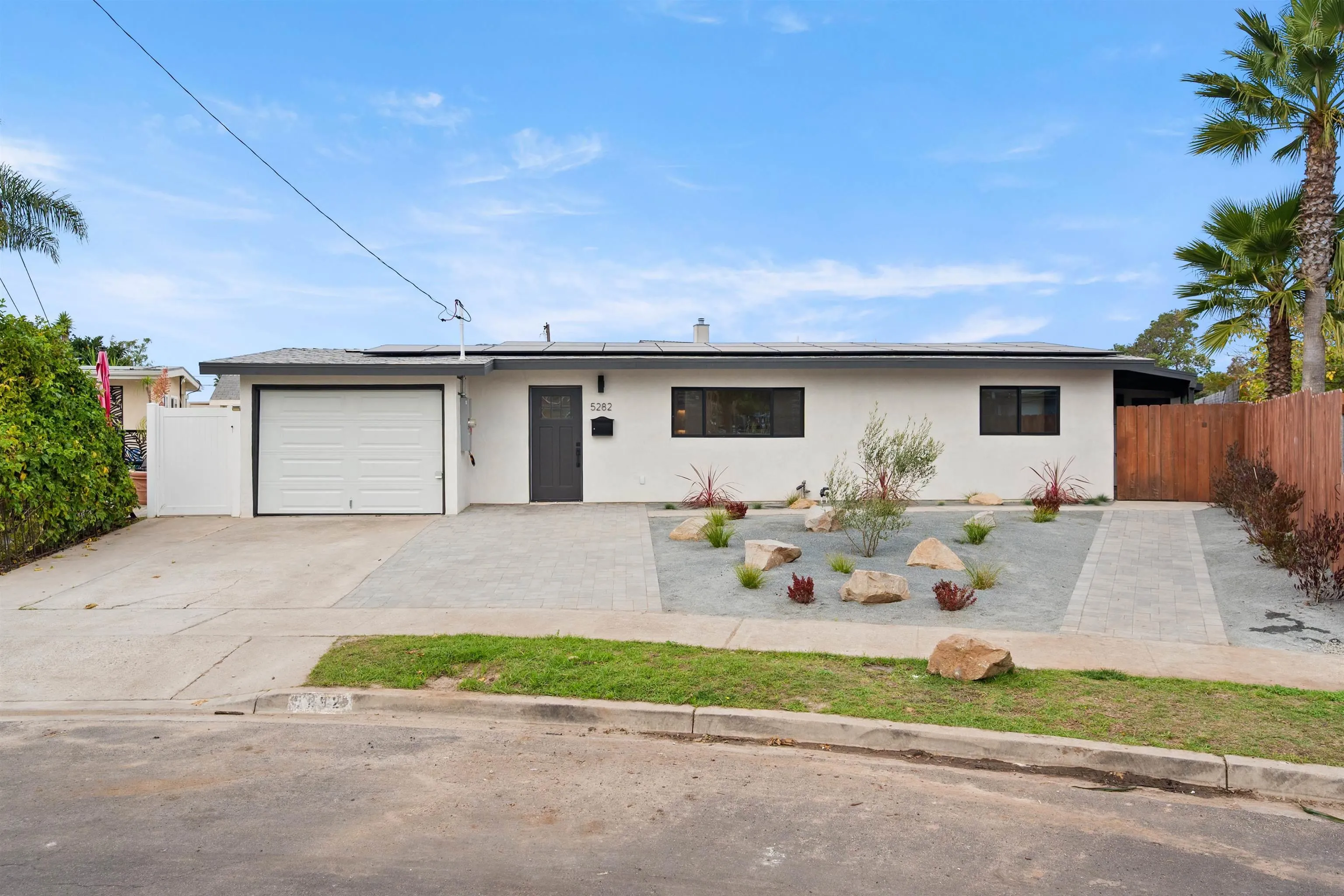 https://cdn.realtyfeed.com/cdn/127/260001814/43b6fa077f805119ee53043a88438e24.webp