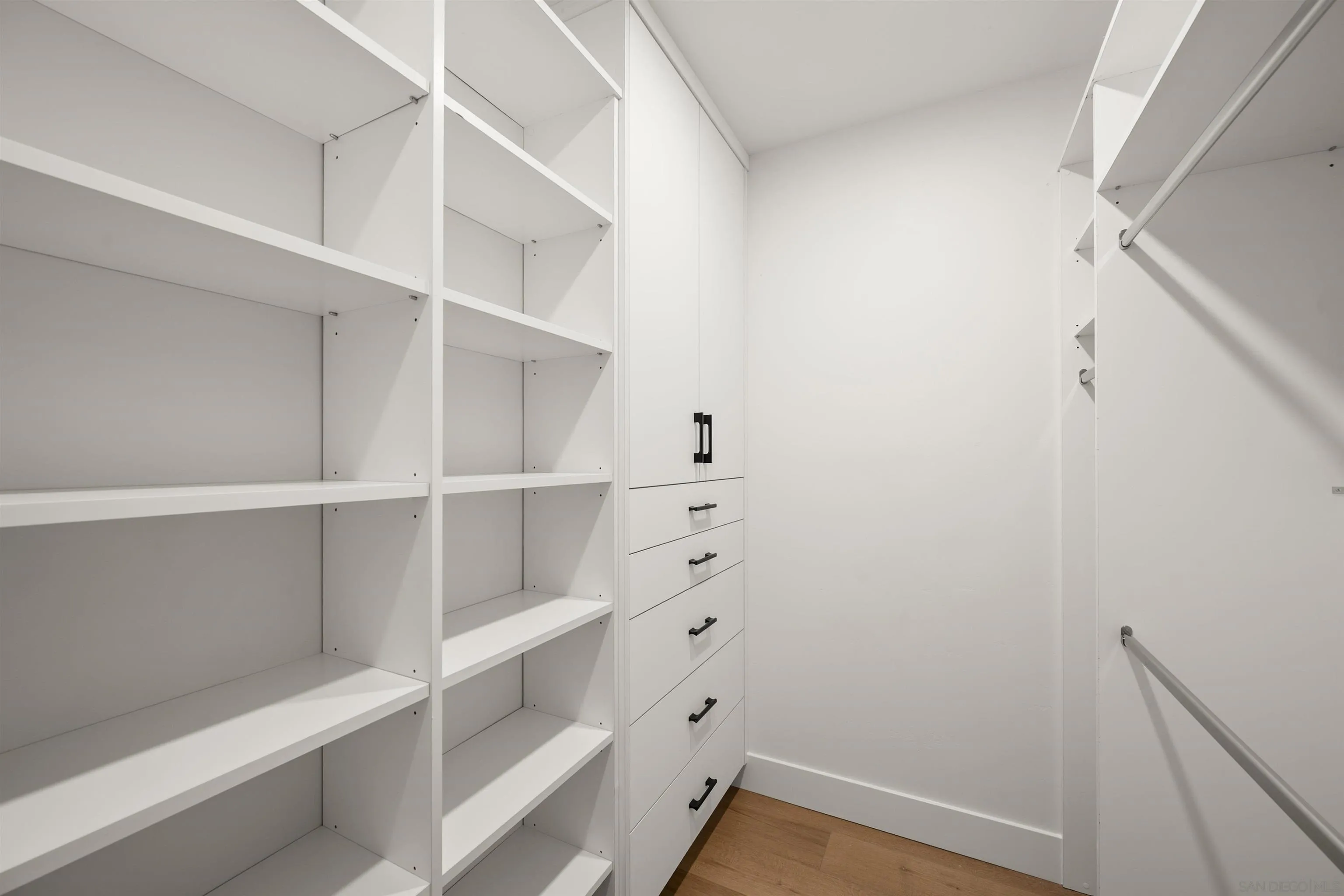 https://cdn.realtyfeed.com/cdn/127/260001814/9148a3249a032282e735ad96932e12ec.webp