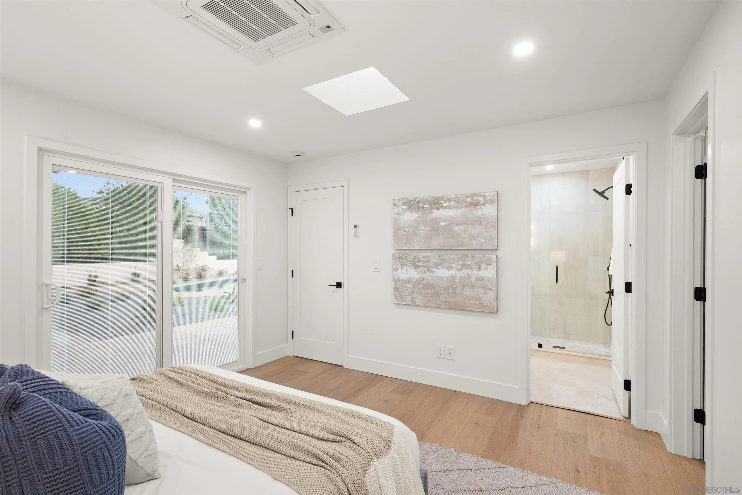 https://cdn.realtyfeed.com/cdn/127/260001814/973bec1681148130436c94ca1799cfcb.webp