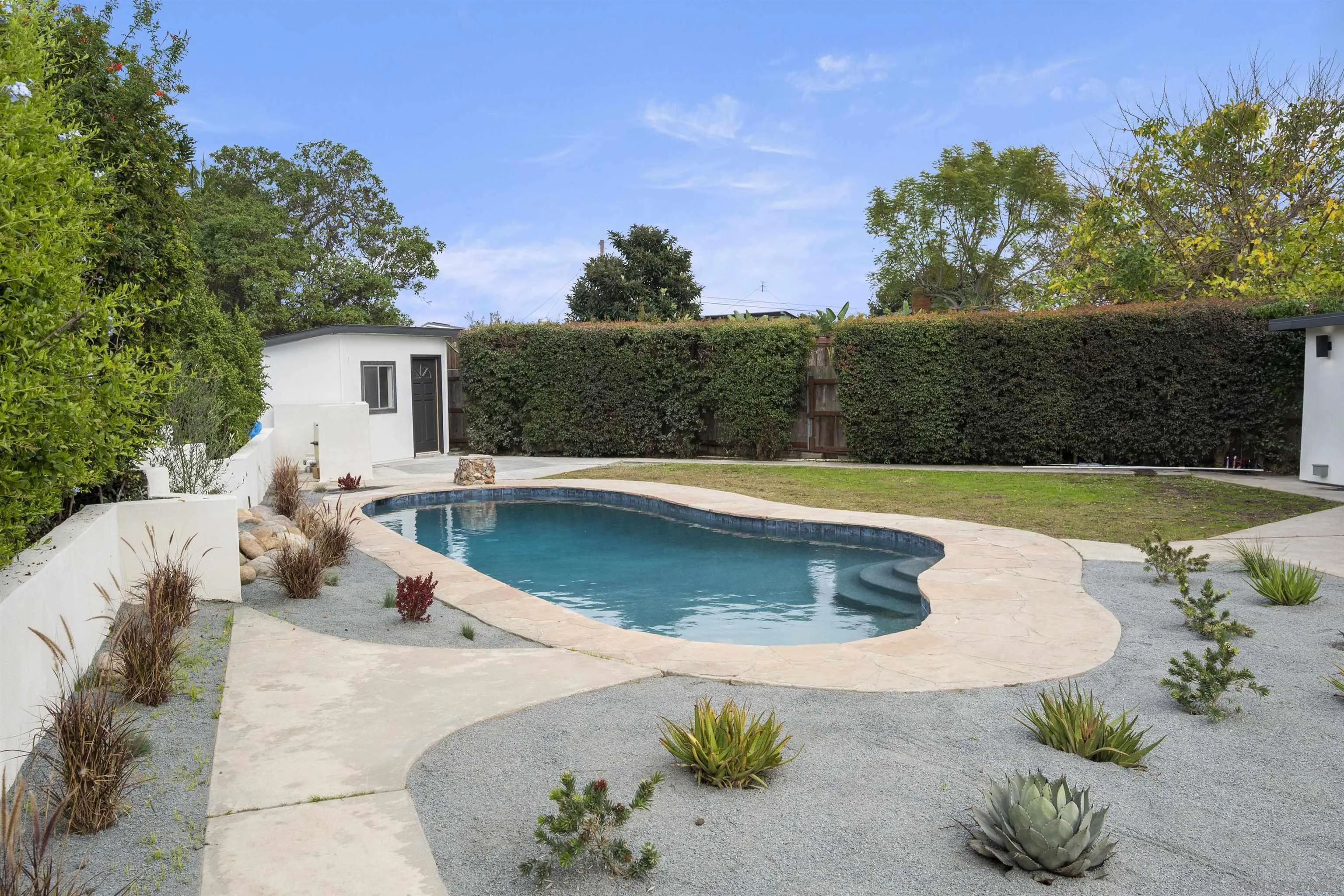 https://cdn.realtyfeed.com/cdn/127/260001814/c2515ec4a6c45b5389688a66dce55406.webp