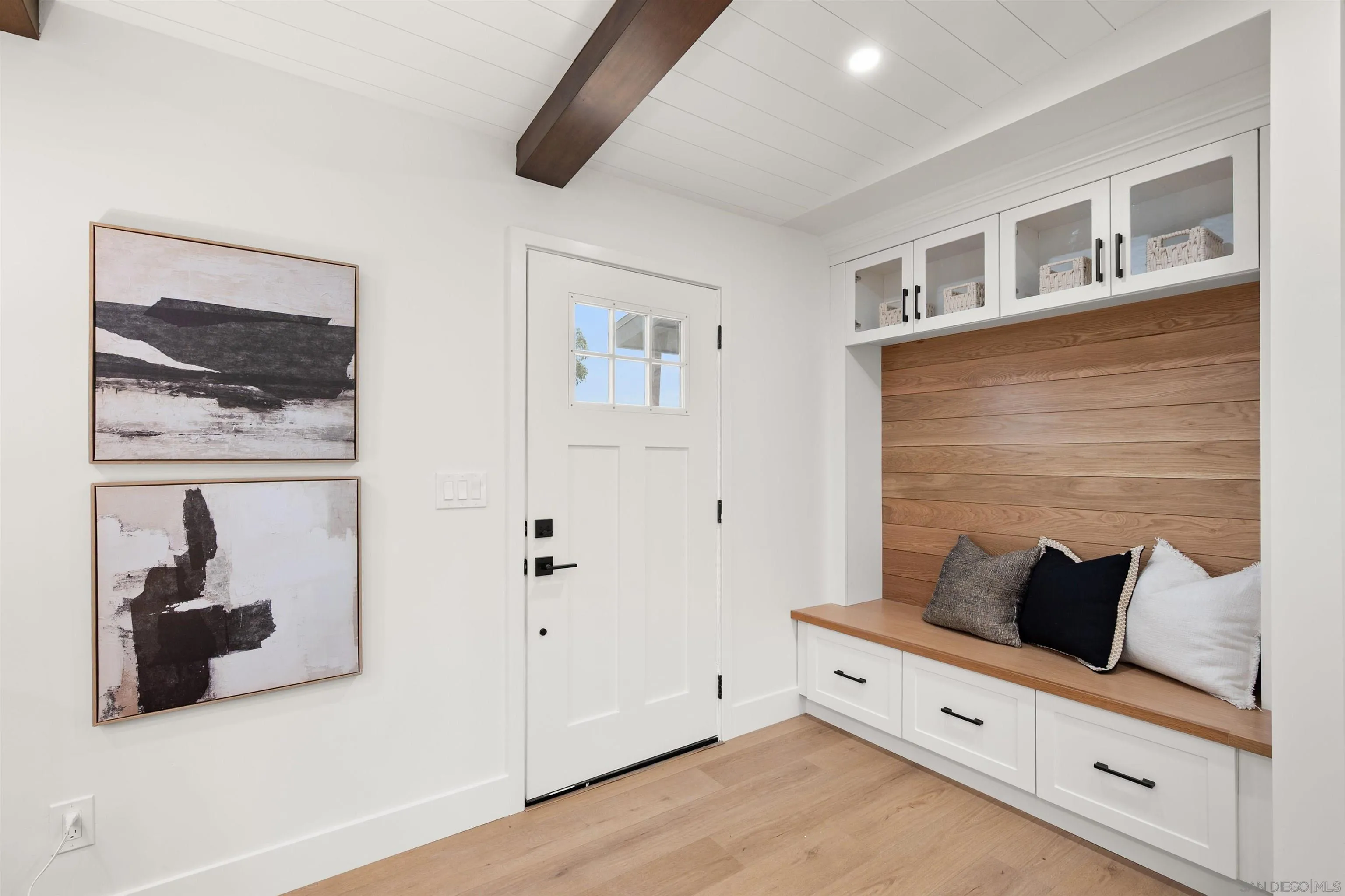 https://cdn.realtyfeed.com/cdn/127/260001814/e1c4cdf1134d6c63919d135409b04dc4.webp