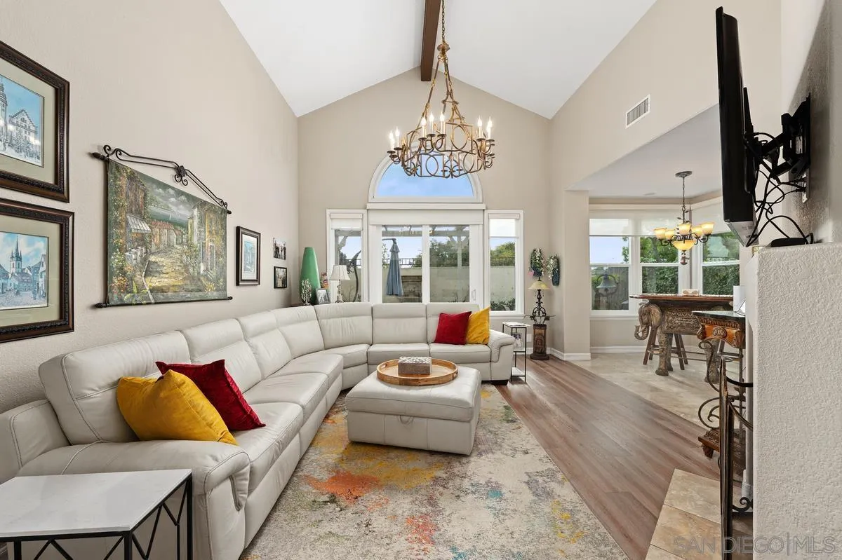 https://cdn.realtyfeed.com/cdn/127/260001817/0e576121d17dce8638f22dc0b760b1b2.webp