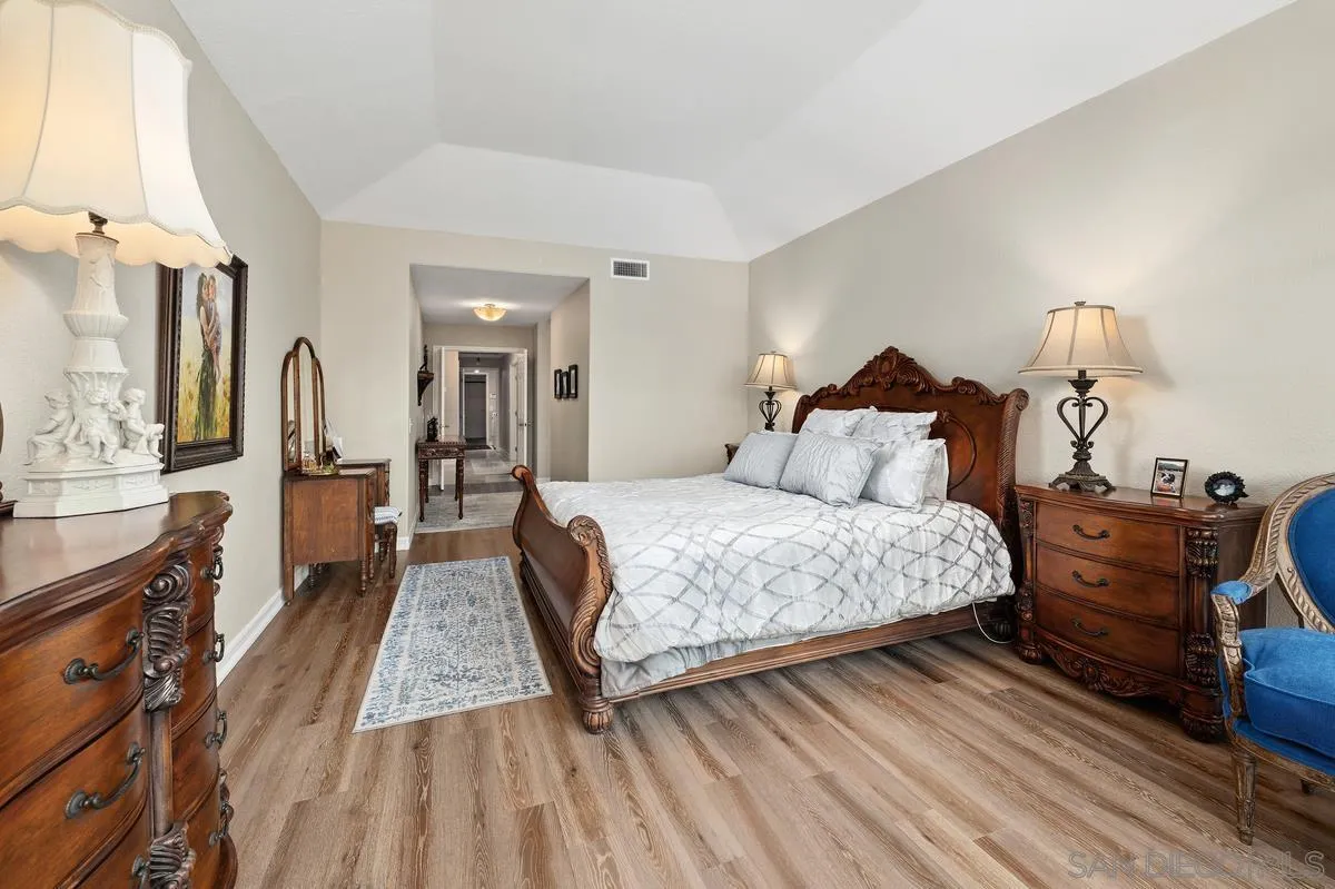 https://cdn.realtyfeed.com/cdn/127/260001817/129504e51804b2f6074ef47ab7630ea1.webp