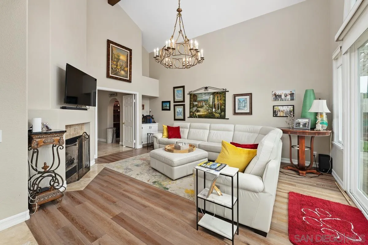 https://cdn.realtyfeed.com/cdn/127/260001817/21ab1ec32e5161f08e02fee34b907e81.webp