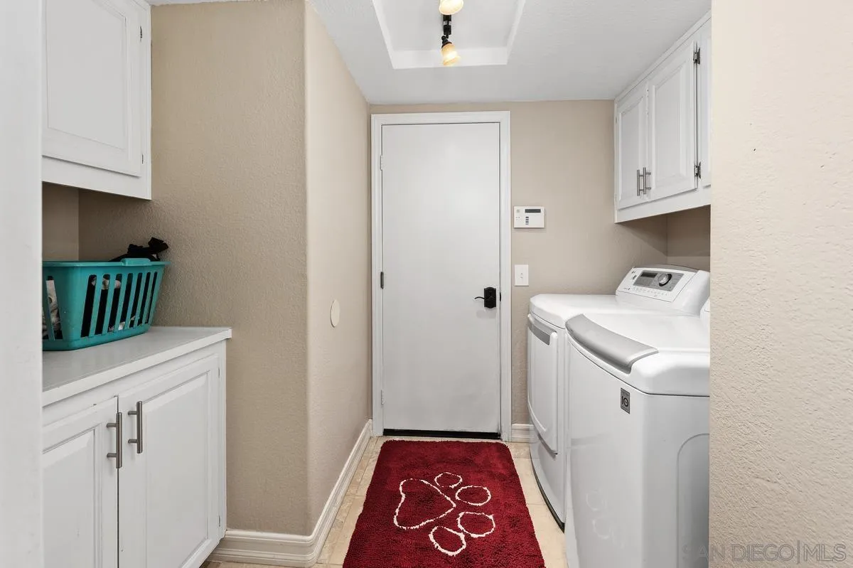 https://cdn.realtyfeed.com/cdn/127/260001817/9c59366373e6203d1097291e452ecf04.webp