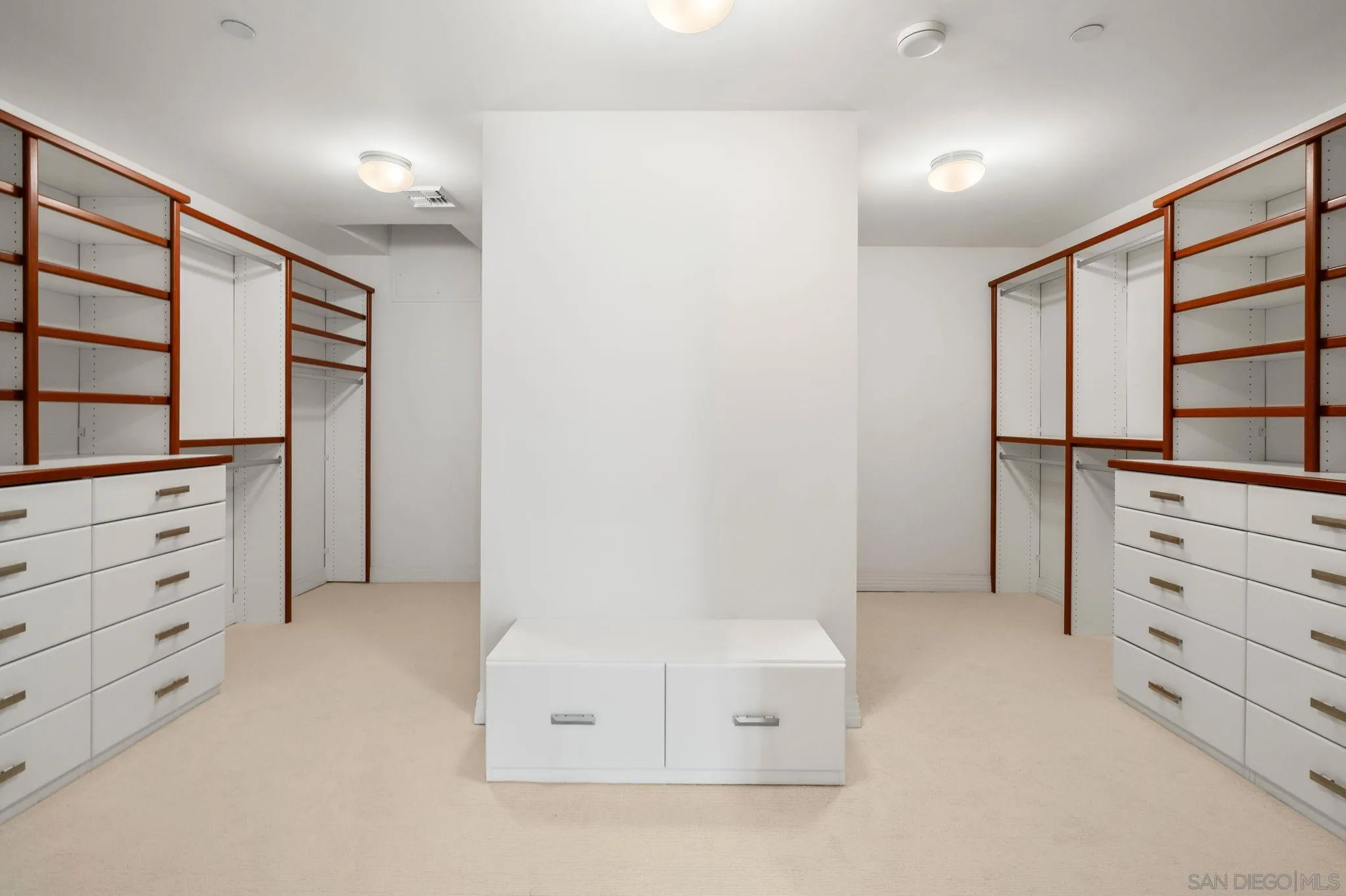 Photo #34: 260001819 Listing: Photo #34