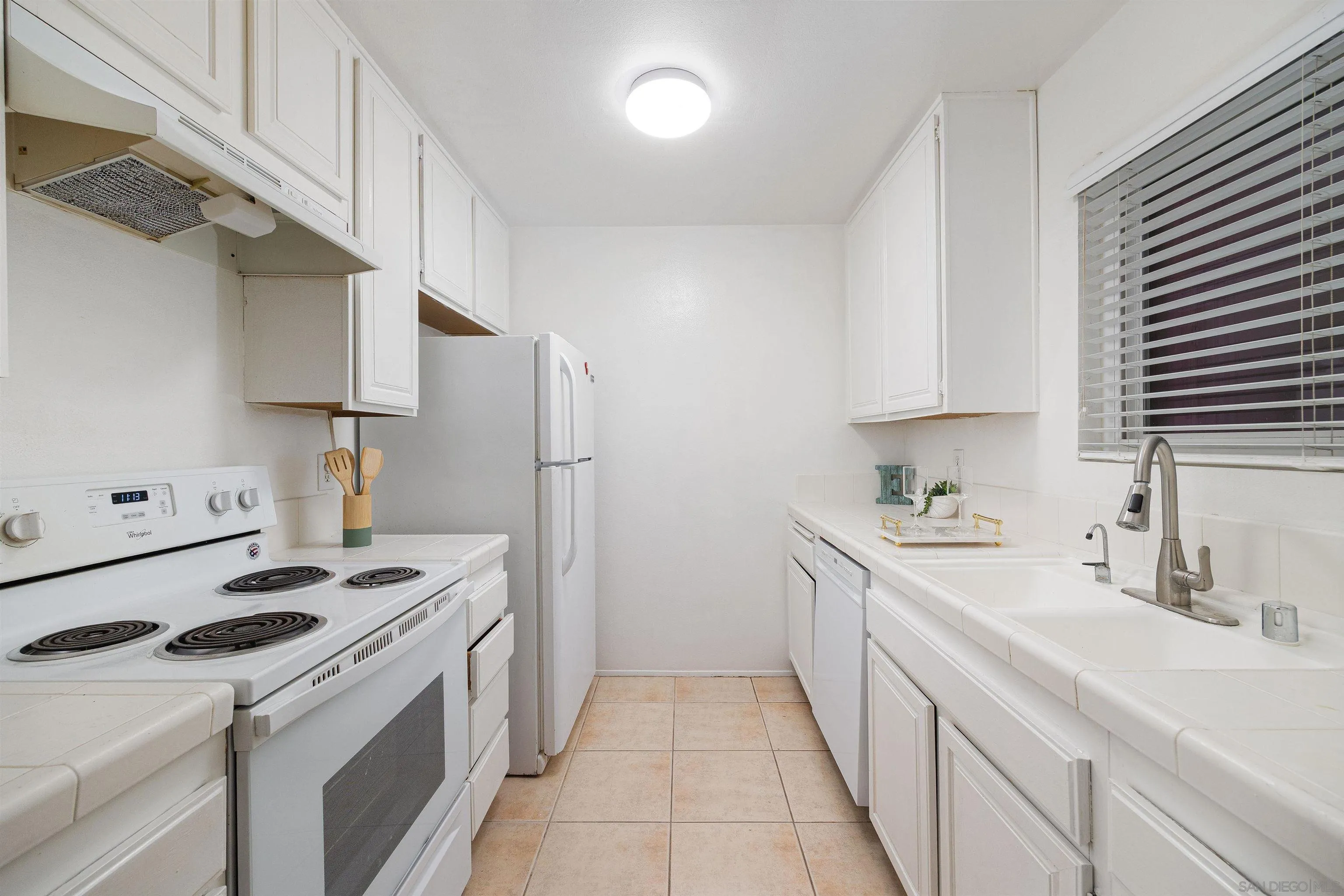 Photo #6: 260001824 Listing: Photo #6