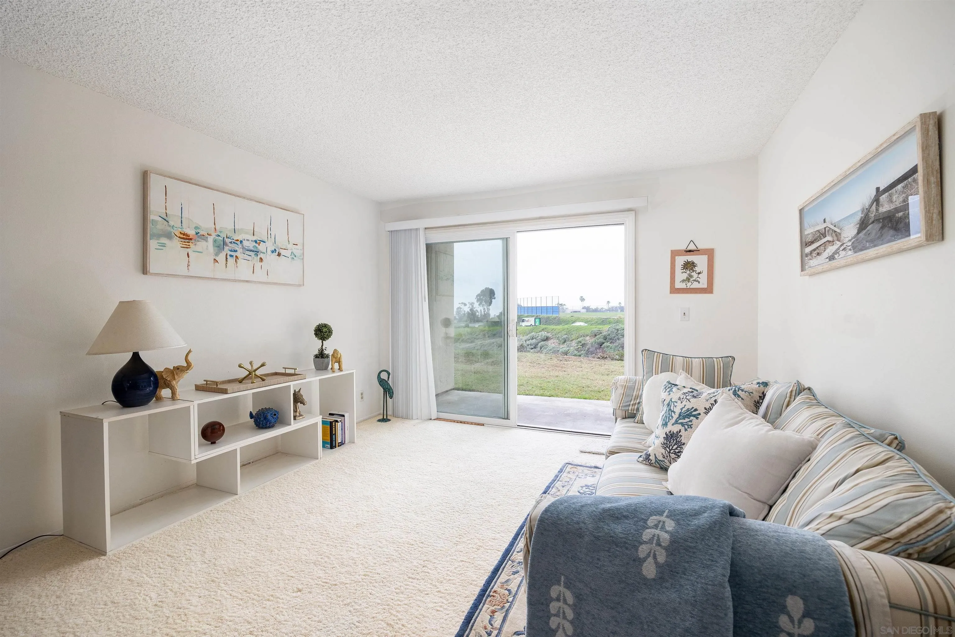 https://cdn.realtyfeed.com/cdn/127/260001824/f2bede65786794d9ebfd18a3afc5078b.webp