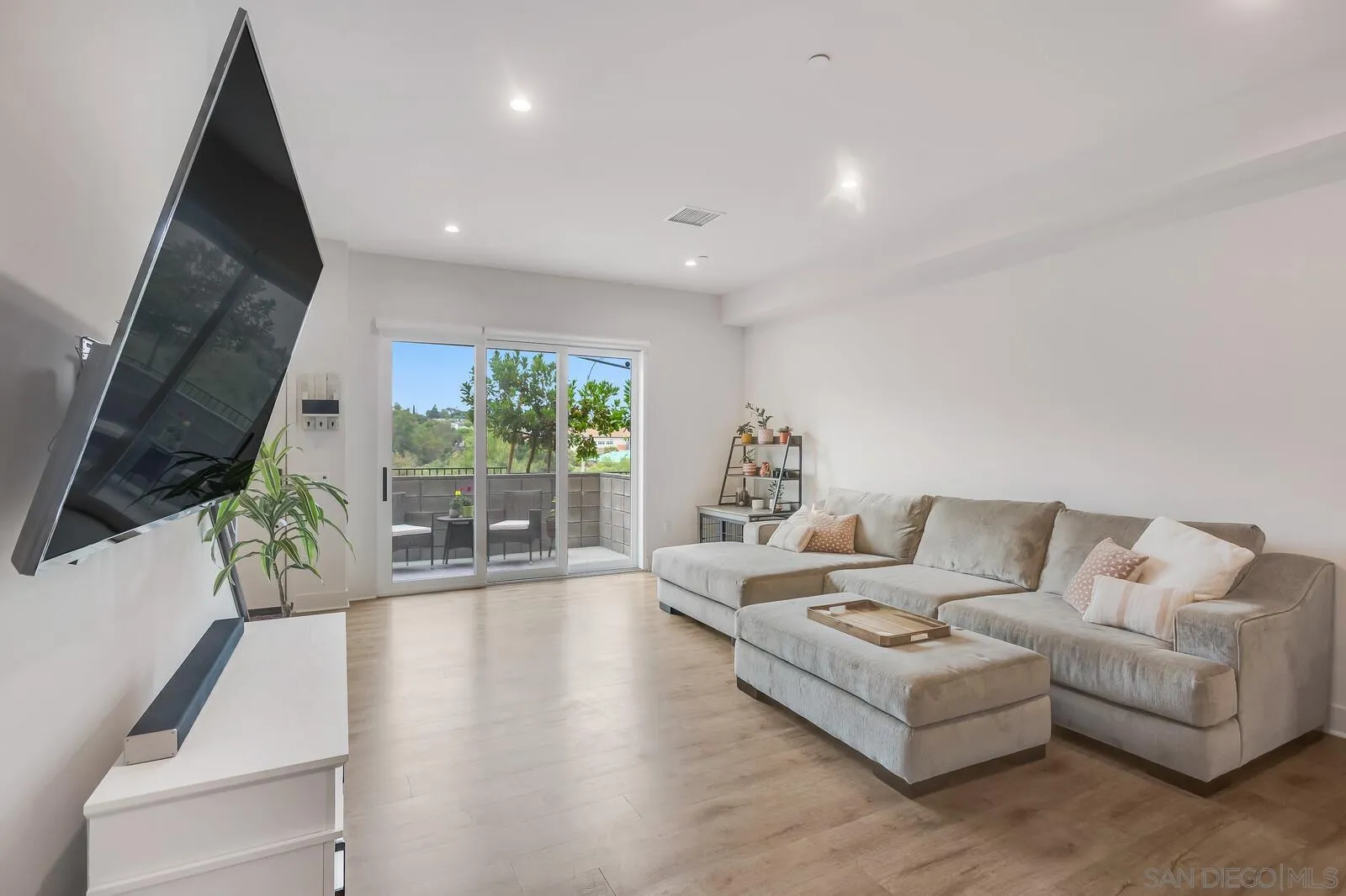 Photo #17: 260001825 Listing: Photo #17